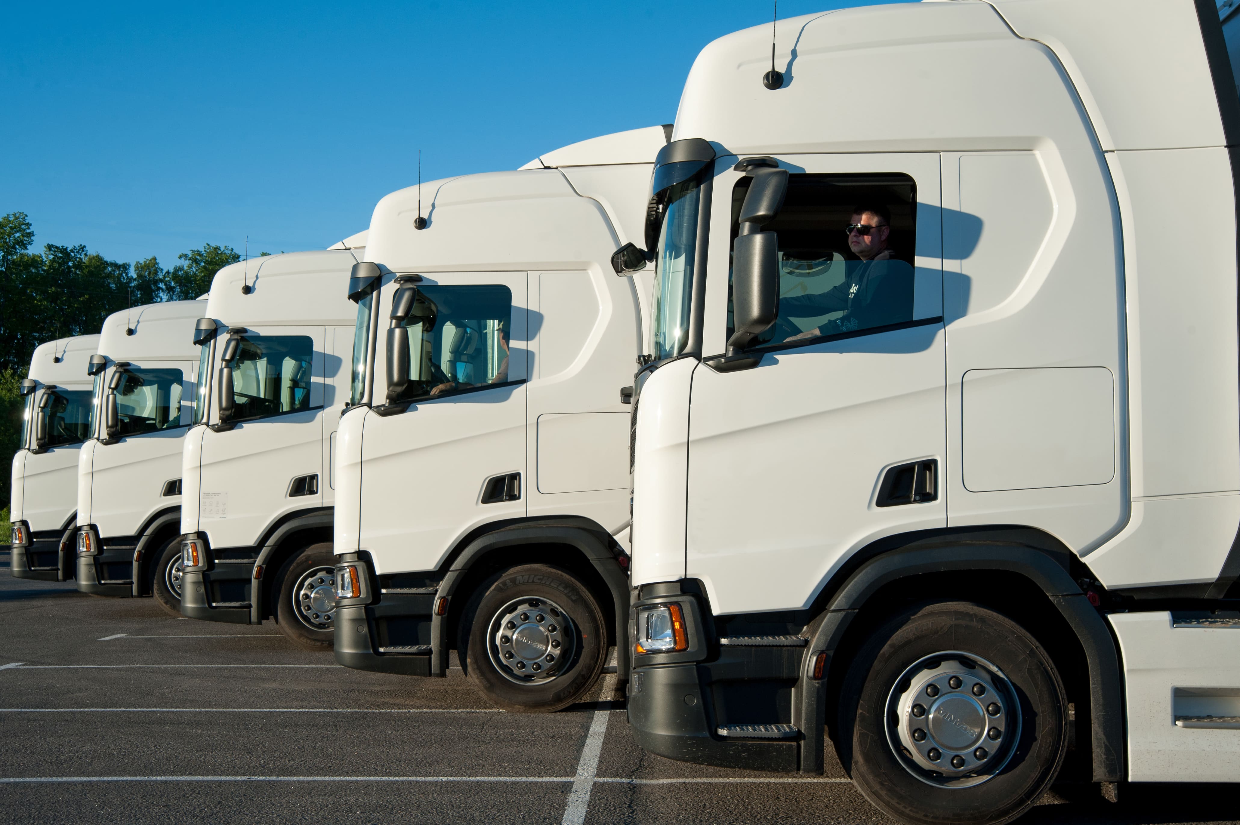 Новые модели SCANIA для автопарка «АЛЕВ-ТРАНС»